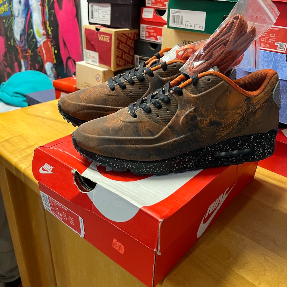 Nike Air Max 90 QS Mars Landing Magma Orange Men's Size 11 OG ALL